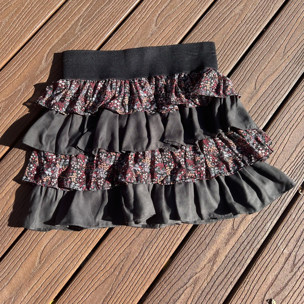 Allen B. Women's tiered skirt - size Medium